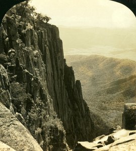 峡谷の北側、バッファロー山脈、ビクトリア、オーストラリア、c1909。 作： George Rose