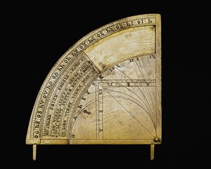 ドイツ製のスライダー付きブラッシー文字盤。薄さ半径12.2cm。14世紀 フィレンツェ、科学史博物館 作： German School