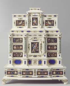 アウグスブルク製キャビネット（1660-70年頃）（象眼細工の木材 作： German School