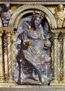 オットーII（955-83）、神聖ローマ皇帝、皇帝チャールマーニュの神殿の詳細（742-814）、1215（金色とシャンプルエナメル） 作： German School