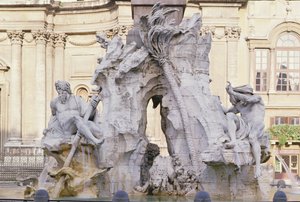 フォンタナデイクアトロフィウミ（四川の噴水）、1651 作： Gian Lorenzo Bernini