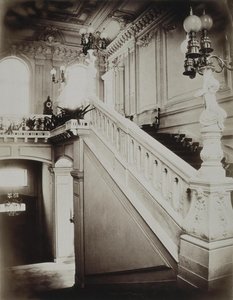 サンクトペテルブルクのストロガノフ宮殿。下の玄関のある大階段、1860年代 作： Giovanni Bianchi