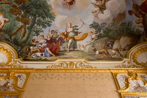 ドメニコ・ヴァレリアーニとジュゼッペ・ヴァレリアーニによるディアナの神話の表現、寝室のアーチ型天井、王の居室、狩猟住居、フィリッポ・フヴァラ（1678年～1736年）によるフレスコ画、イタリア、ピエモンテ州ストゥピニージ市 作： Giuseppe and Valeriani Domenico Valeriani