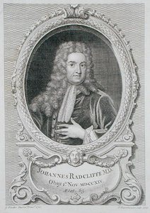 ジョン・ラドクリフ（1650-1714）の肖像（ピエール・フルドリニエール（d.1758）が彫った「ラドクリフ図書館の平面図、断面図、立面図」より） 1747年（エングレーヴィング