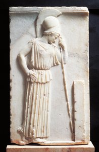 碑の前に立つ喪服のアテナを描いたバスレリーフ 作： Greek