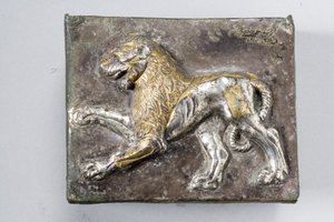 箱のふた、ヘレニスティック（パーセルゴールドシルバー）（270391も参照） 作： Greek