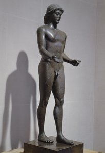 ピオンビーノのアポロ」（ブロンズ）（94610、98014、177203も参照 作： Greek
