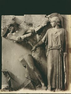 ヘラクレスの大業」オリンピアのゼウス神殿のメトープ、前470～457年頃（大理石製 作： Greek