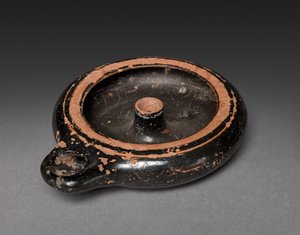オイルランプ、紀元前5世紀（陶器製） 作： Greek School