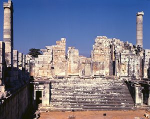 アポロ神殿の大階段、紀元前336年頃 作： Greek School