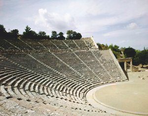 劇場の眺め、紀元前360年頃 作： Greek School