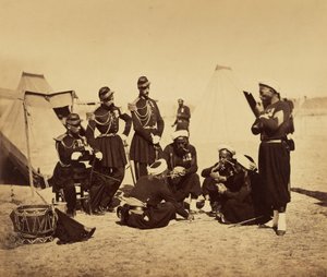 シャロン収容所：ビバークでのズアブ・ド・ラ・ギャルド 作： Gustave Le Gray