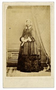 フローレンスナイチンゲールの名刺、1858年頃（bw写真） 作： H. Hering