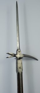 ルツェルンハンマー、c.1600-25（鋼と木） 作： Hans Horwer