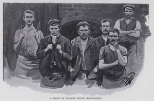 Cradley Heath Chainmakersのグループ（モノクロ写真）。 作： Harold Hume Piffard