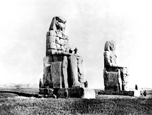 メムノンの巨像、テーベ、ヌビア、エジプト、1887 作： Georges Henri Bechard