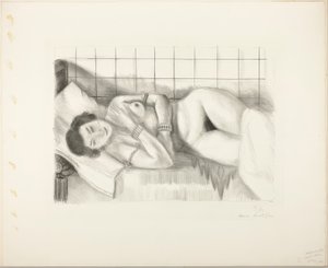 膝をショールに覆われて眠るヌード