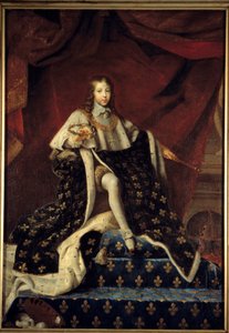 ルイ14世は10歳（1638-1715）で、1648年には大きなマントを羽織って王座につき、王立絵画・彫刻アカデミーの保護者として、科学と芸術の属性を取り囲んでいた。アンリ・テステリン（1616-1695）の絵画（h s/t 2. 作： Henri Testelin