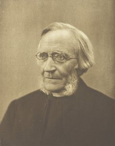 The Very Reverend Dean Bradley, c. 1893.    1166811   ja       japanese Successfully Translated  Original: Two Flowers Translat: Two Flowers 1277191 ja japanese Successfully Translated Original: Christus aan het kruis Serie van Ecce Homo, de gekruisigde Ch 作： Henry Herschel Hay Cameron