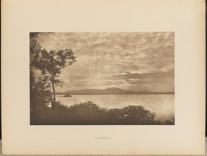 思い出の品 作： Henry W. Cave