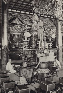 1920年代の日本。大森、池上寺（仏教）（モノクロ写真 作： Herbert Ponting