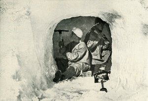 リュート。エヴァンスとネルソン、1913年1月12日、1913年1月12日 作： Herbert Ponting