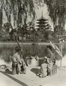 奈良の塔、1910年。 作： Herbert Ponting
