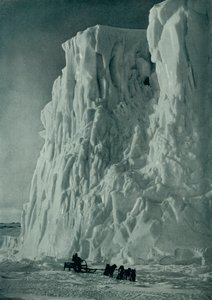 ポイントオブバーン氷河、c19101913、1913 作： Herbert Ponting