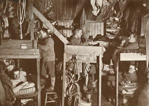 The Tenements Cherry-Garrard、Bowers、Oates、Meares、アトキンソン、1911年10月9日、1913年 作： Herbert Ponting