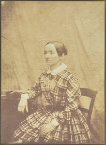 [座る女性の肖像］ 作： Hippolyte Bayard