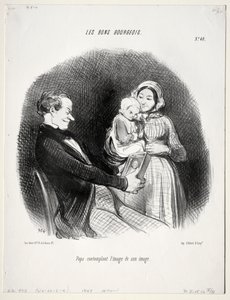グッドブルジョア、プレート40：パパは彼の似顔絵を熟考する 作： Honoré Daumier