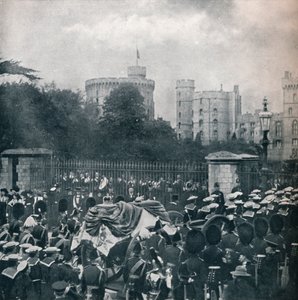 エドワード7世王は、ウィンザー城の敷地に引き込まれます。1910年1911年