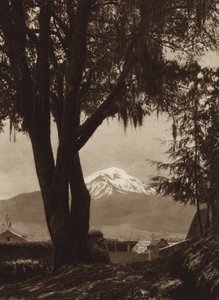 メキシコ：アメカメカから見たポポカテペトル（モノクロ写真） 作： Hugo Brehme