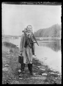 フーゴ・シンベルグとニーメンラウタでの画材 作： Hugo Simberg
