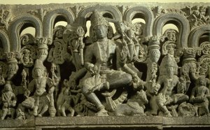 三位一体を描いたまぐさ：シヴァ、ブラフマーとヴィシュヌ、ワランガル、カカティヤ 作： Indian School