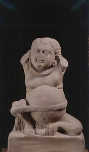 Yaksha, Ahichhatra (red sandstone) 作： Indian School