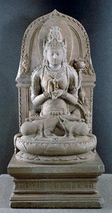 Prajnaparamita、Trancendental Wisdomの女神、1300年頃（安山岩） 作： Indonesian School