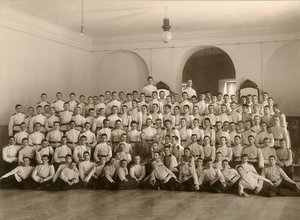 カデット軍団、ポルタヴァ、c1870年代のロシアの大公コンスタンティヌスコンスタンチノビッチ。 作： Iosiph Khmelevsky