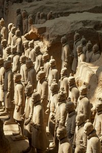 テラコッタ戦士博物館にて、ピット1地区の様々な戦士のシーン...、2009年（写真）。 作： Ira Block