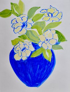 鮮やかなブルーの花柄の花瓶 作： 