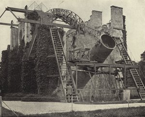 キングス・カウンティのBirr城にあるGreat Rosse Telescope（モノクロ写真 作： Irish Photographer