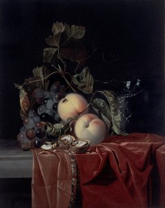 ブドウ、桃、クルミとワイングラスの静物画 作： Isaak Denies