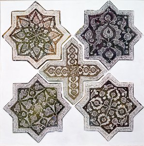 5枚のタイル、カシャン、イラン（ゴールデンブラウンの光沢で装飾された石膏ペースト） 作： Islamic School