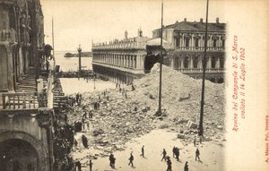 1902年7月14日、ヴェネツィアのサンマルコの鐘楼の崩壊 作： Italian Photographer