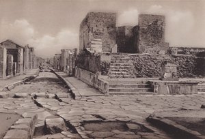 エンピオ・デラ・フォルトゥーナ、幸運の神殿（モノクロ写真 作： Italian Photographer