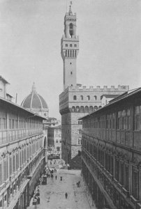 フィレンツェ、ウフィツィ美術館とヴェッキオ宮殿（モノクロ写真 作： Italian Photographer