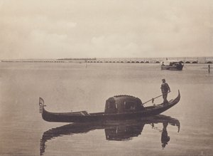 ゴンドラとブリッジロード（モノクロ写真 作： Italian Photographer