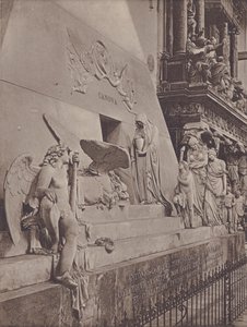Monumento A Canova（モノクロ写真