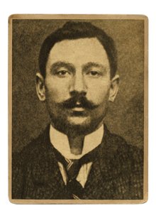 8月21日、ルーブル美術館からモナリザを盗んだイタリア人画家ヴィンチェンツォ・ペルッジャの顔写真 作： Italian Photographer
