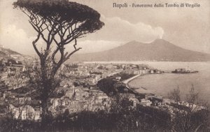 ナポリ - ナポリ、ヴァージルの墓からのパノラマ（モノクロ写真） 作： イタリアの写真家